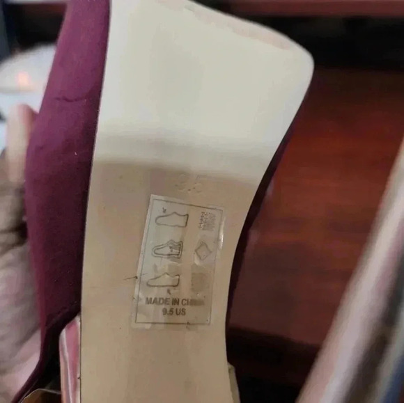 Scene by shoedazzle Platform heels. Size 9.5 - Picture 6 of 16